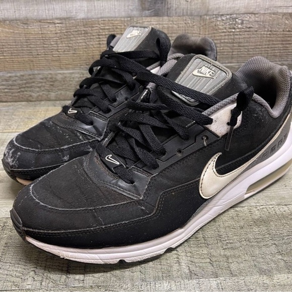 Nike Air Max Sneakers Mens Size 11 Black & White
BY1171-001 Shoes Make Offer! - Picture 1 of 12